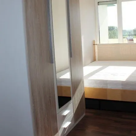 Ferienwohnung-e725 *